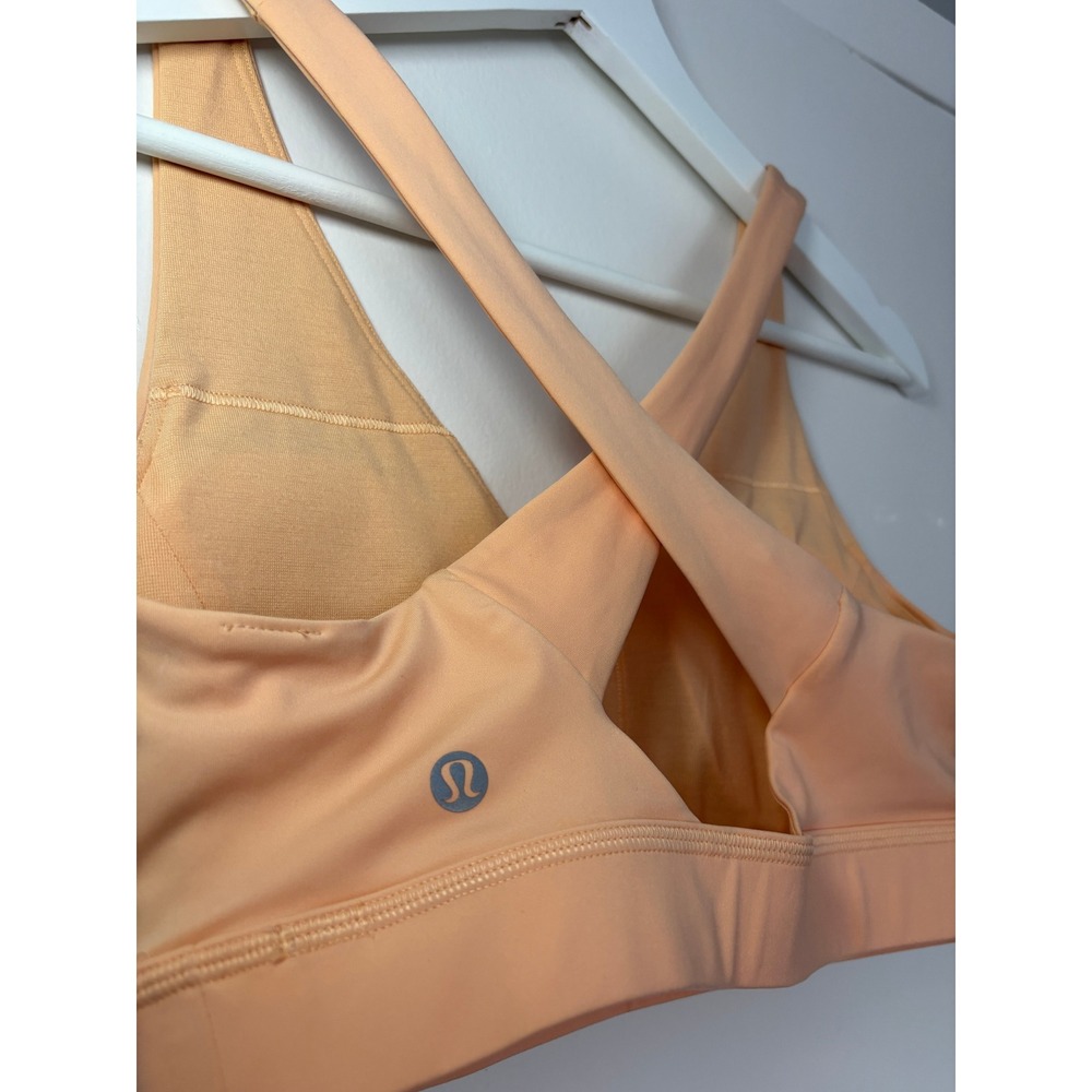 NEW Lululemon Envital Bra Medium Support B/C Cup Size 4 Criss Cross Back LW2DMOS - Picture 4 of 6